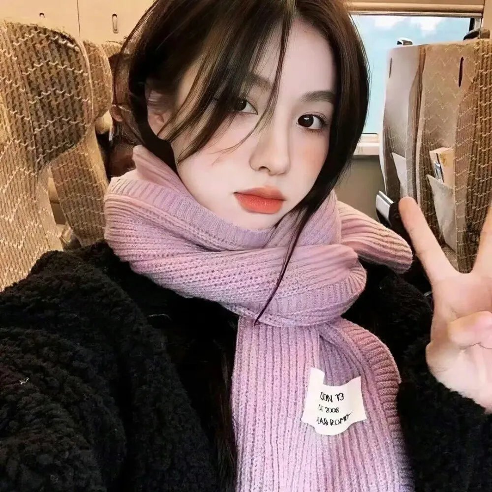 女跳水队员